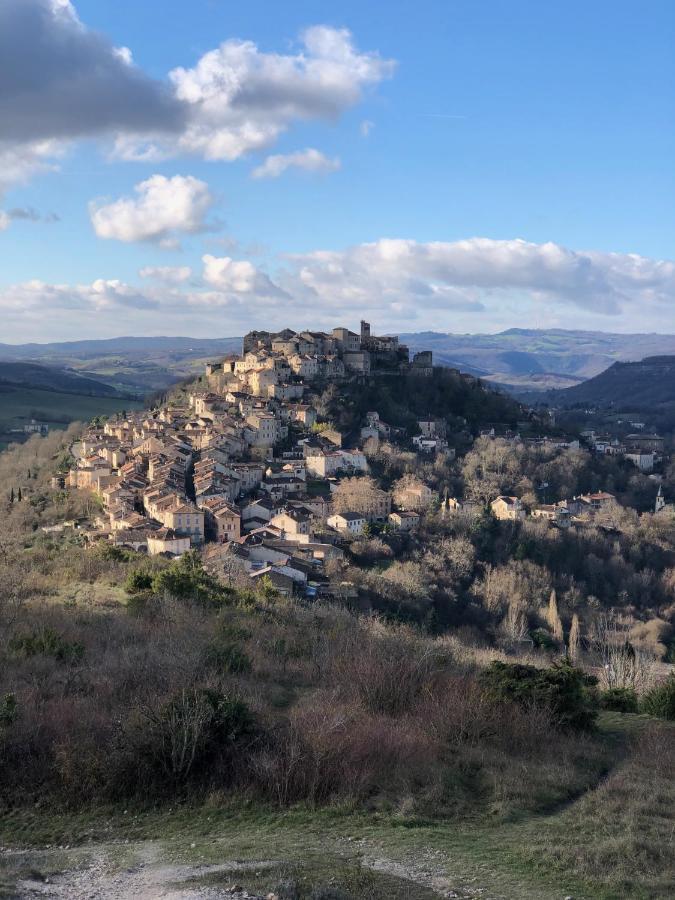 Gite A La Ferme De Verdurette Cordes-Sur-Ciel Exteriér fotografie